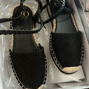 Jennifer Lopez Black Espadrilles with Moccasin-Style Design